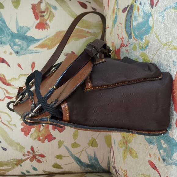 Dooney & Bourke Large Crossbody Mail Carrier Nylon Bag - Picture 7 of 16